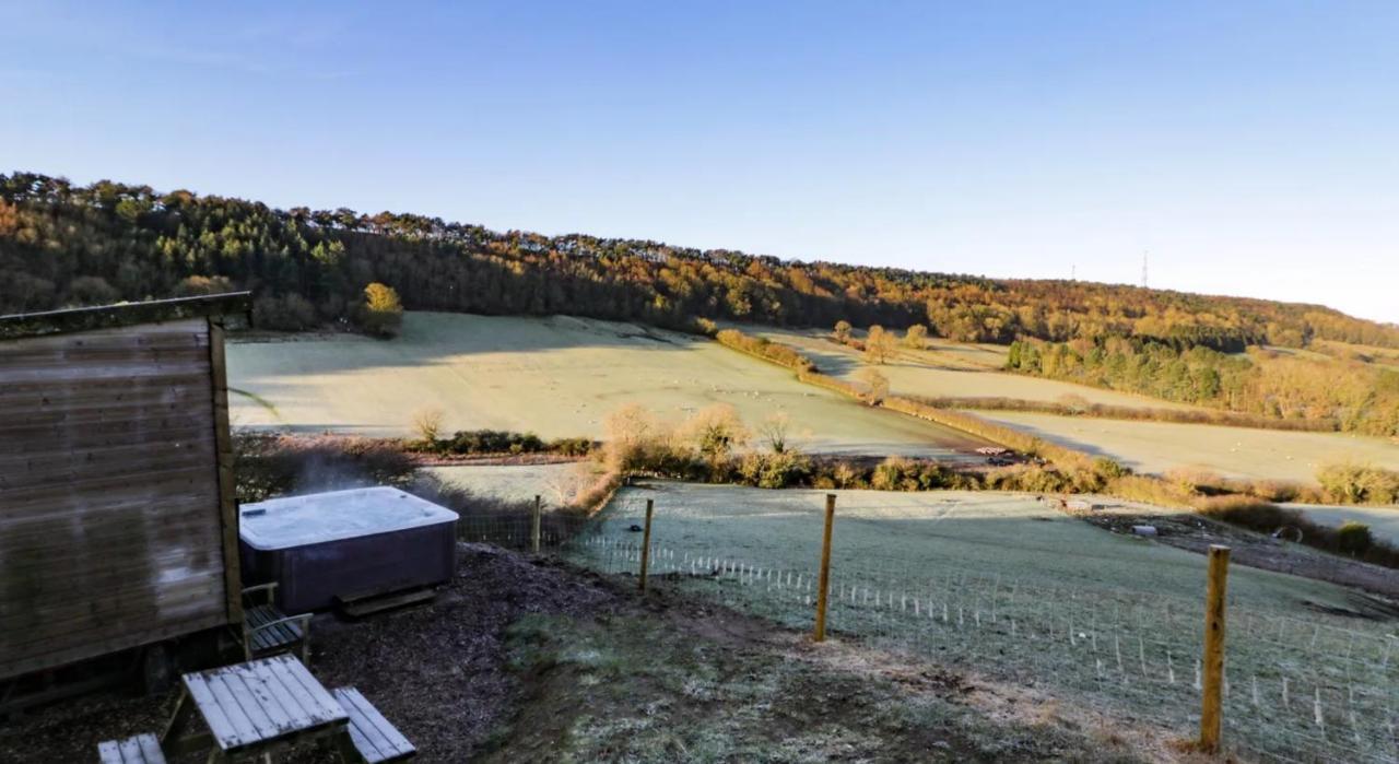 Shepherds Hut By Stepney Stays Scarborough Exteriér fotografie