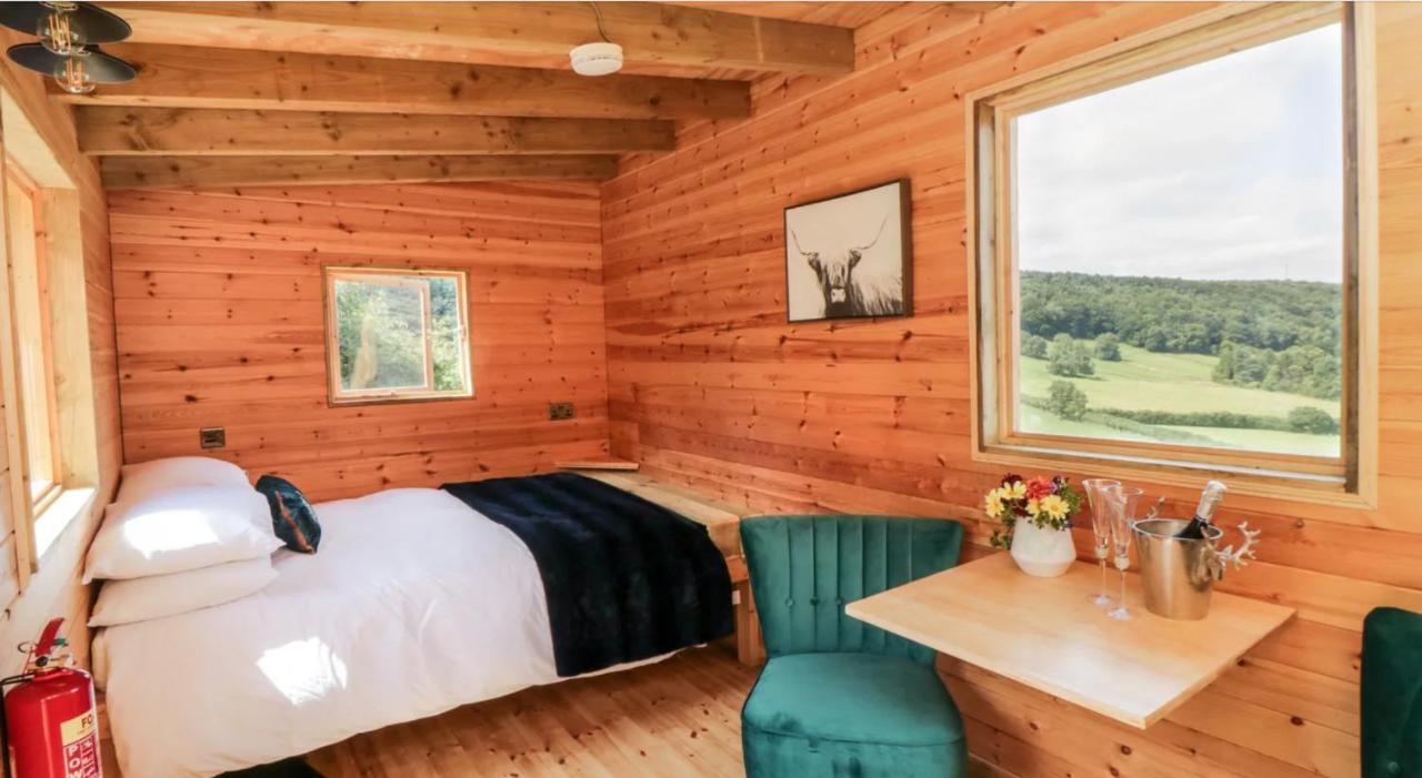 Shepherds Hut By Stepney Stays Scarborough Exteriér fotografie